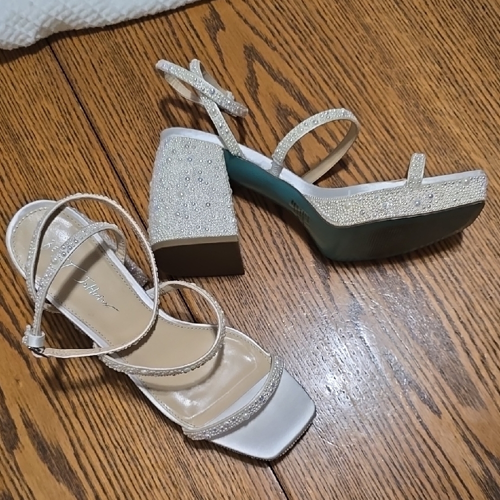 Elegant Silver Strappy Heels